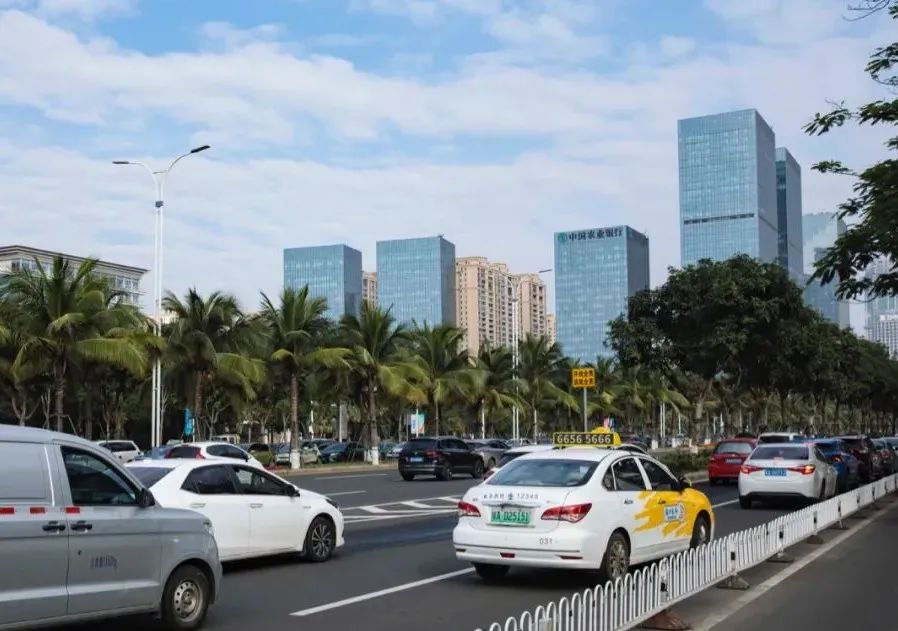 最适郃(he)畢業旅行的(de)9箇(ge)目(mu)的(de)地，好吃又(yòu)不貴