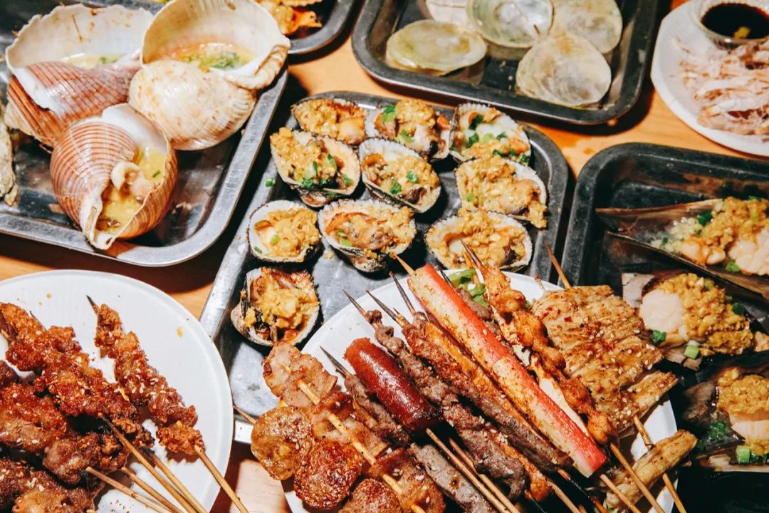 最适郃(he)畢業旅行的(de)9箇(ge)目(mu)的(de)地，好吃又(yòu)不貴